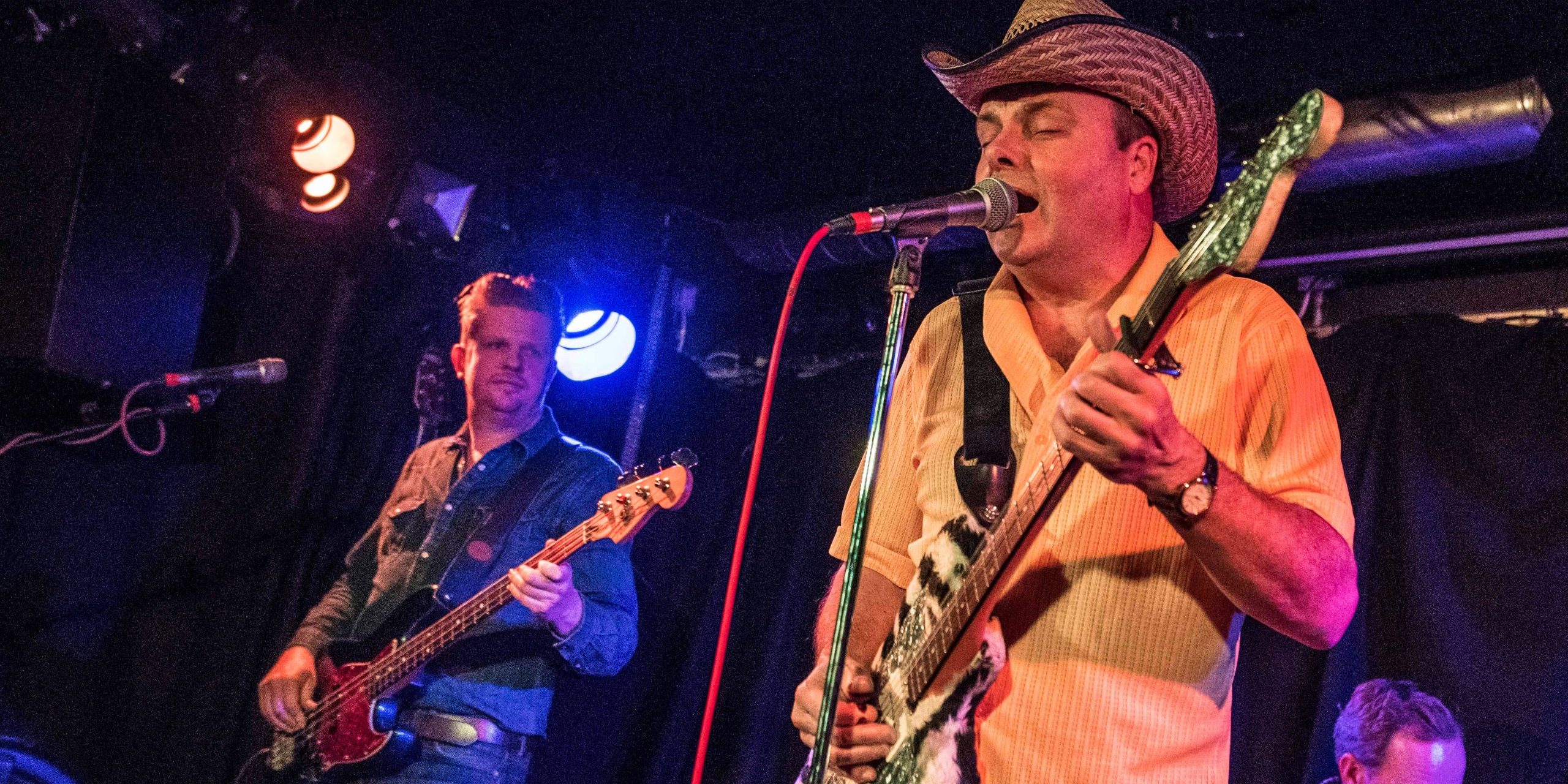 e7c8c718-4f12-4d0d-b0d5-6b22be60bb21